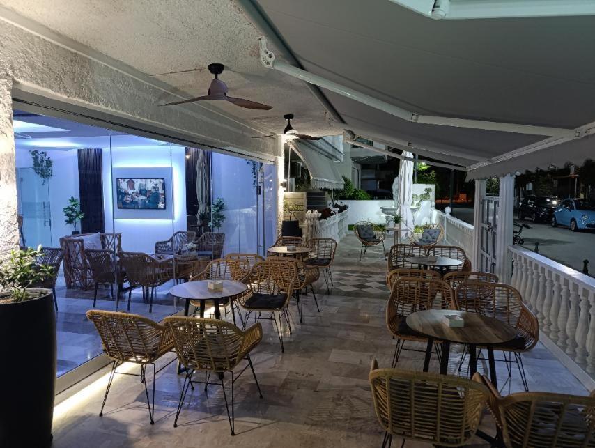 Hotel Kostas Olympiakí Aktí Exterior foto