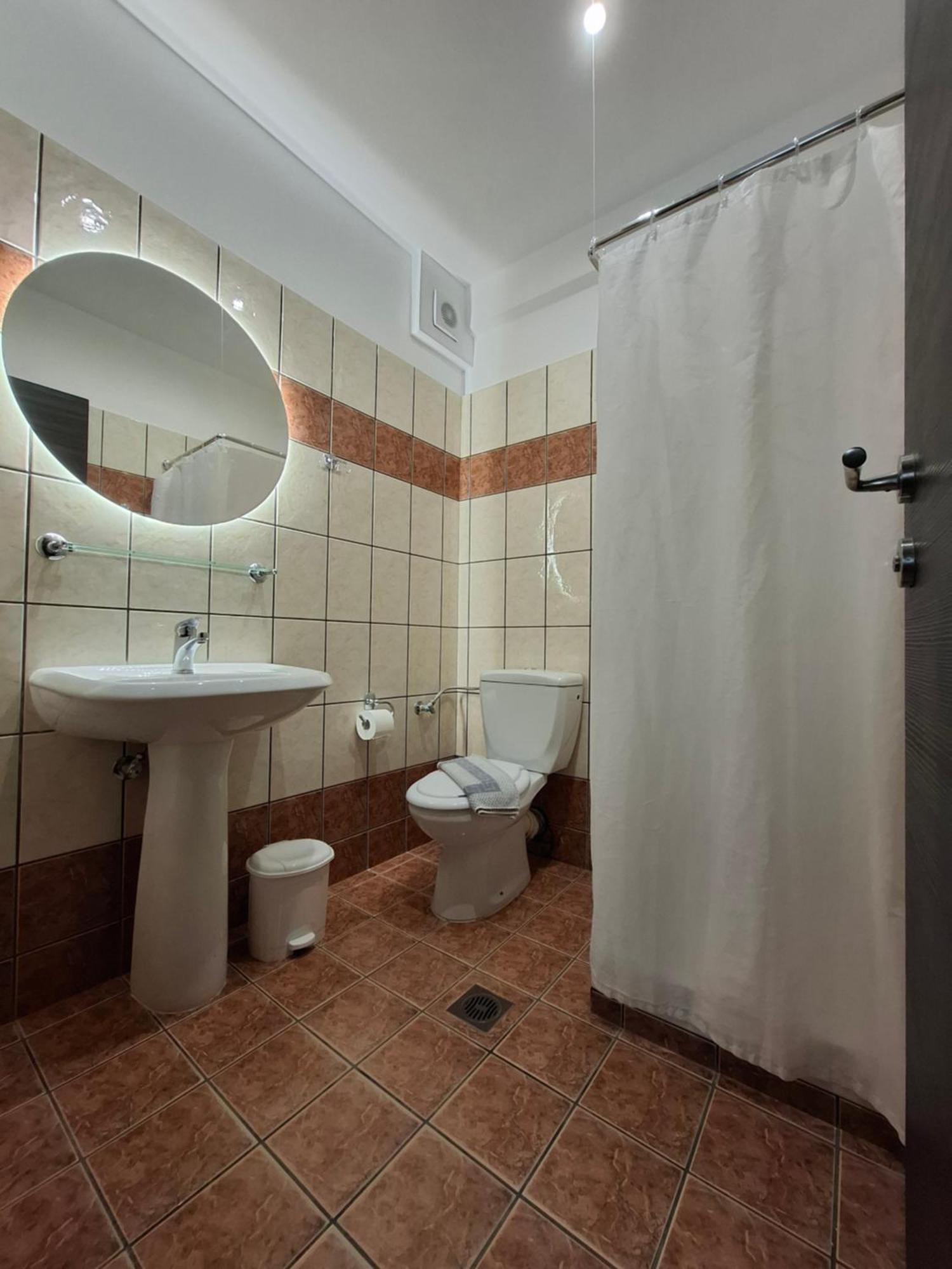 Hotel Kostas Olympiakí Aktí Exterior foto