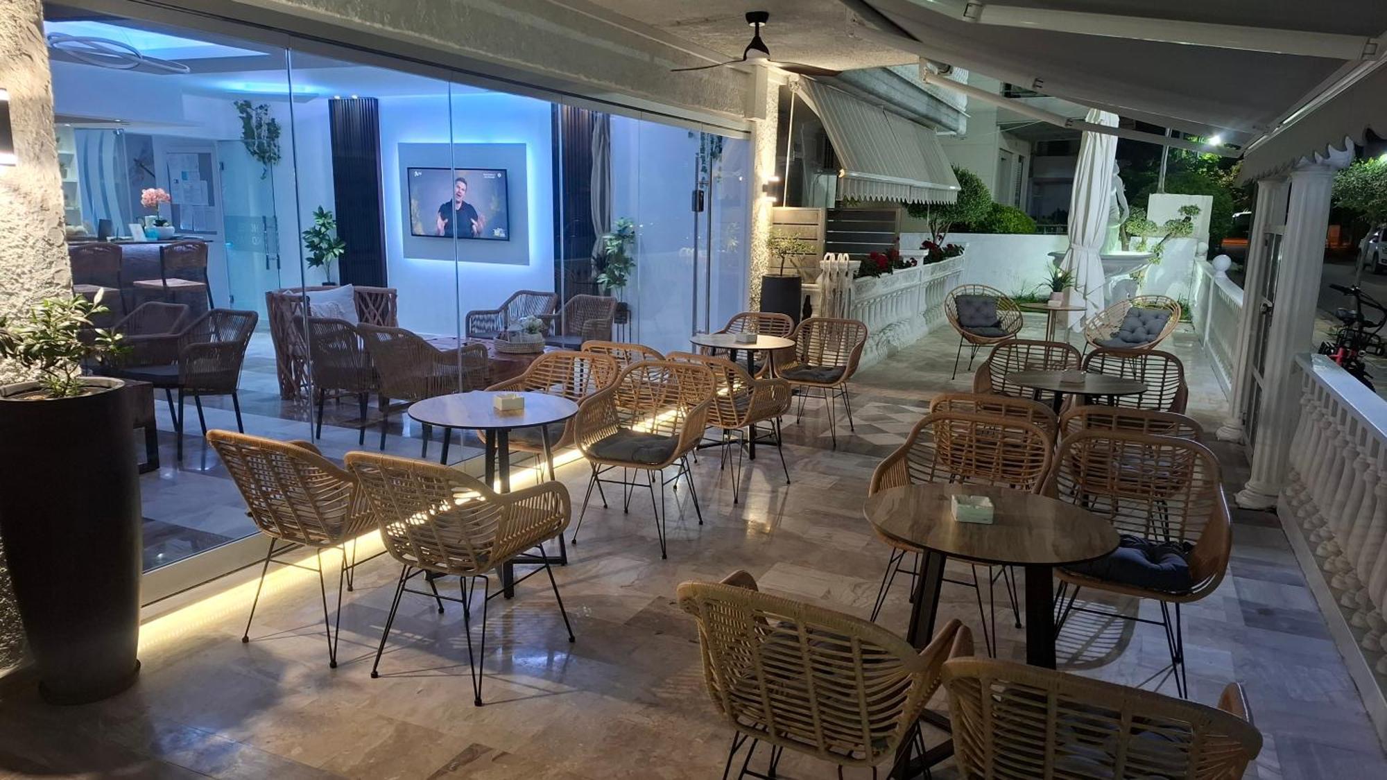 Hotel Kostas Olympiakí Aktí Exterior foto
