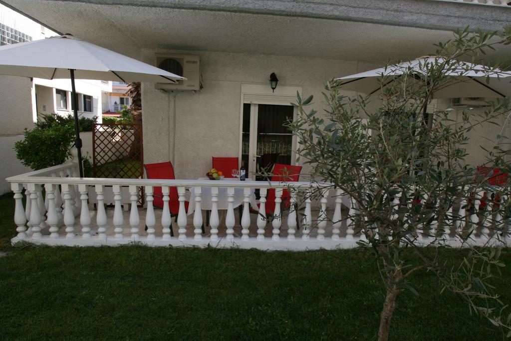 Hotel Kostas Olympiakí Aktí Exterior foto