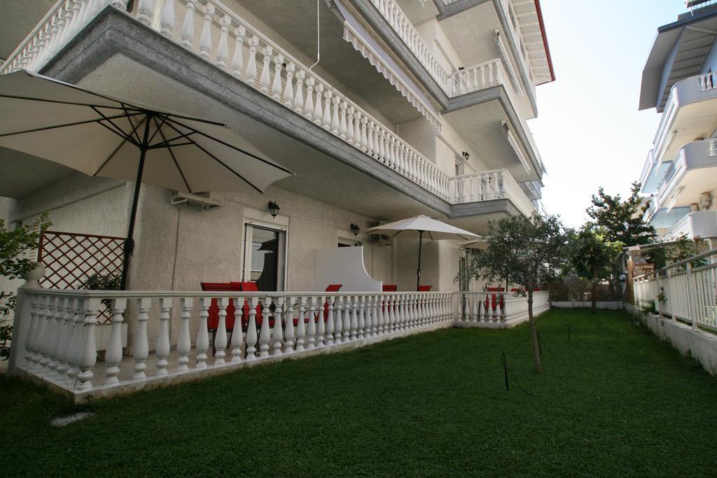 Hotel Kostas Olympiakí Aktí Exterior foto